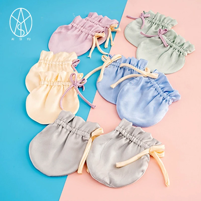 

1 Pair 100% Silk Baby Scratch Resistant Soft Silk Gloves Protect for Newborns Solid Color Handguard Mittens Silk Baby Supplies