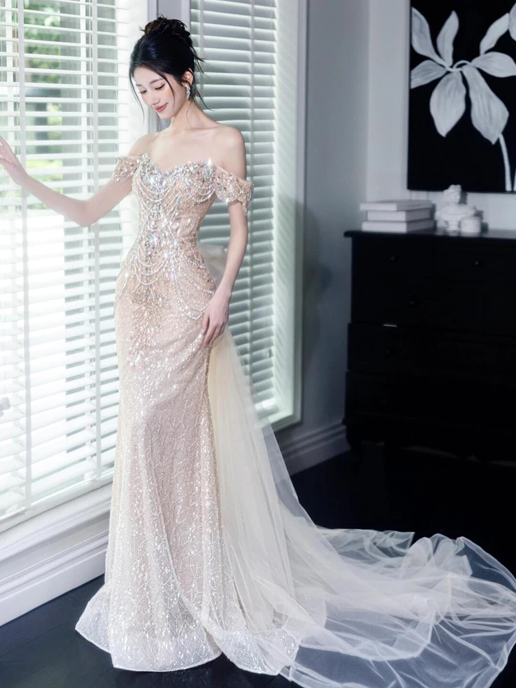 Suknia ślubna Ele One-shoulder Fi-Tail, błyszcząca, z cekinami, luksusowa, zaręczynowa, wieczorowa, bogato haftowana suknia ślubna.