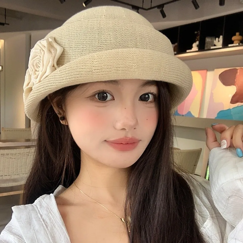 الرجعية الفرنسية نمط كاميليا زهرة قبعة حليقة حافة أنيقة الأزهار الرامي قبعة هيبورن البريطانية المرأة قبعة رسمية Famale #4