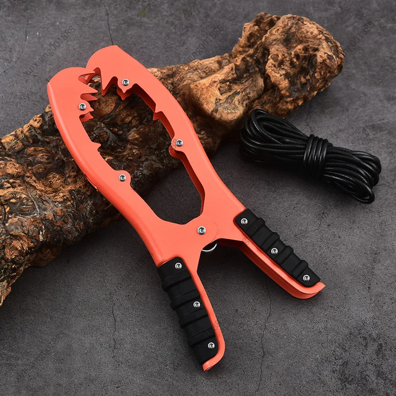 The Anchor Brush Gripper Is Used To Fix The Horizontal Anchor of A Kayak, Canoe or Vessel Within A Few Seconds