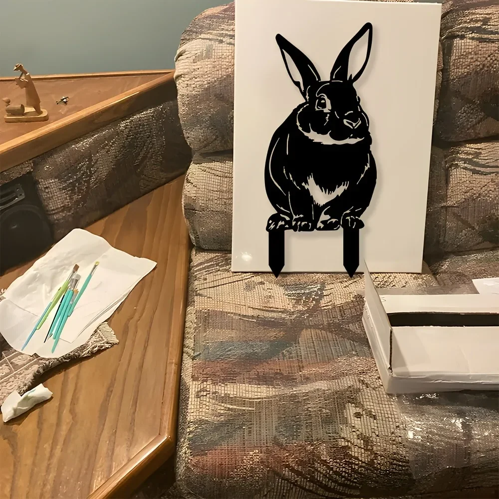 CIFBUY 1pc Iron Leaping Bunny Yard Stake, Black Abstract Rabbit Silhouette Sculpture, Powder-Coated Rustproof Waterproof Decor