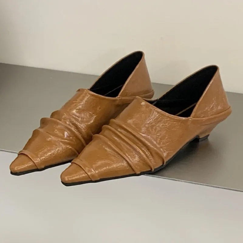 Fashion Soft-Leather PU Pleated Low-Heel Pumps for Women Elegant Pointed-Toe Wedges Loafers British-Style Commuting Office Shoes