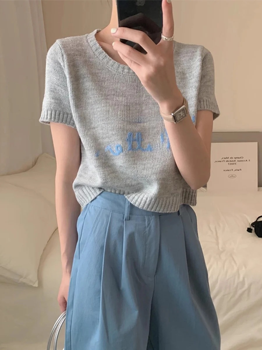 

Chic Summer Loose Fit round Neck Knitted Top with Embroidered Letter Print Short Sleeve Korean Style Commute Fashion Women's ...