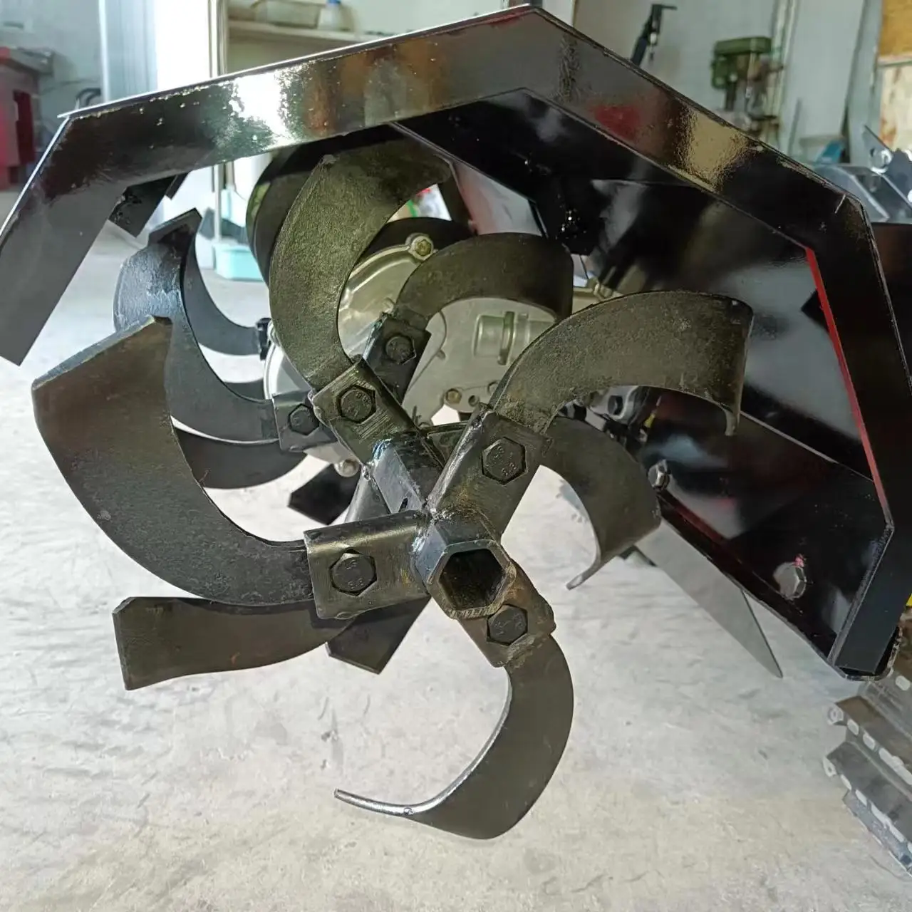 

Небольшой фреза с дистанционным управлением, траншейник, прополка, резак для овощного поля, фруктового сада, теплицы, фреза