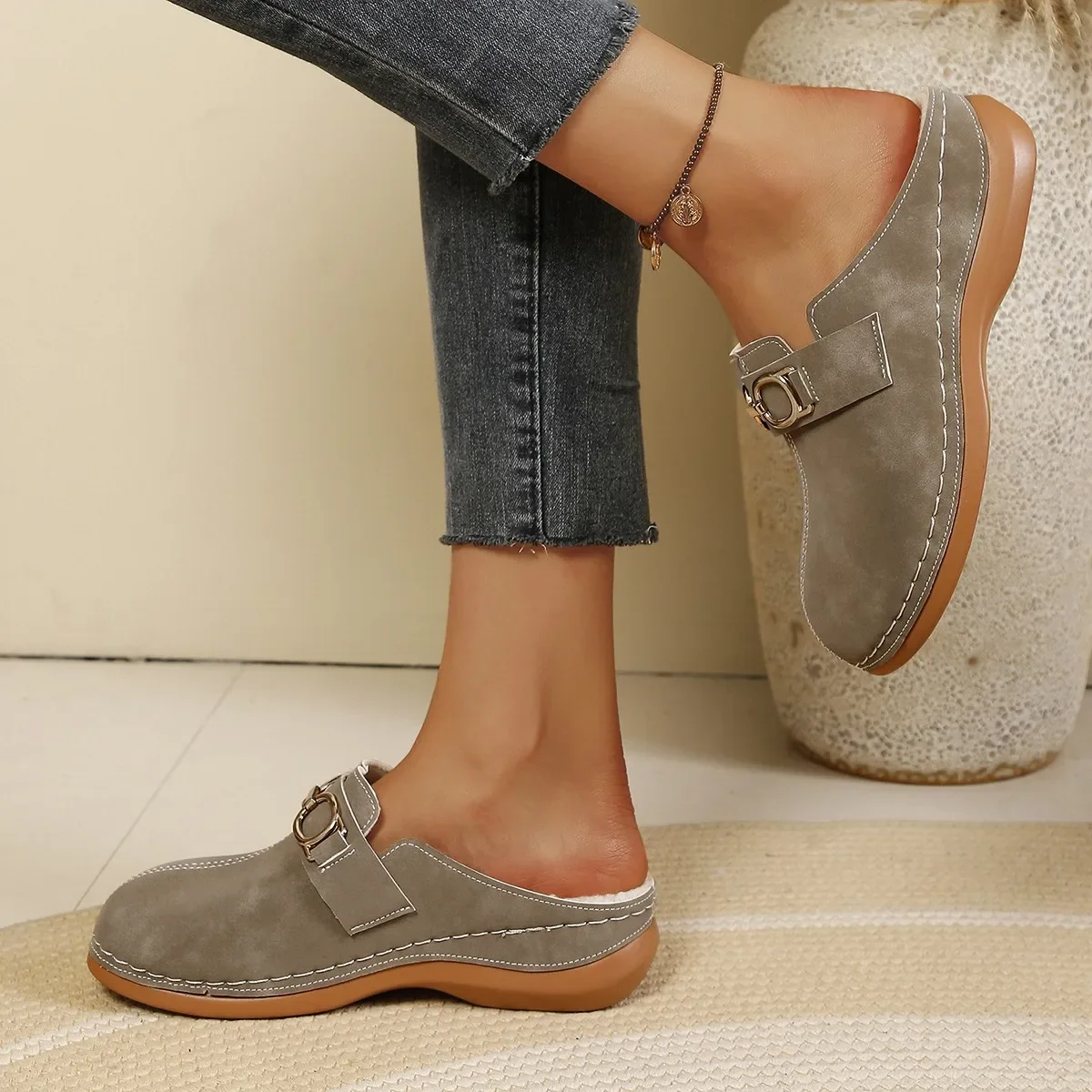 Women Mules Slippers Wedges Chunky Heels Slippers Closed Toe Slip on Sandals Casual Comfortable Walking Shoes Home Slides Women
