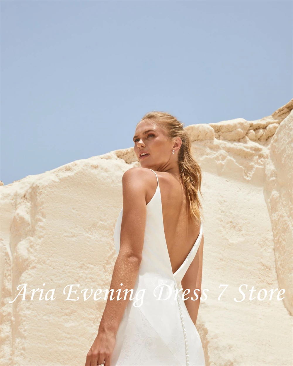 Robe de soirée personnalisée, gracieuse, col en v, bretelles Spaghetti, boutons délicats au dos, ligne a, robes de célébrité, Sexy, dos nu, P