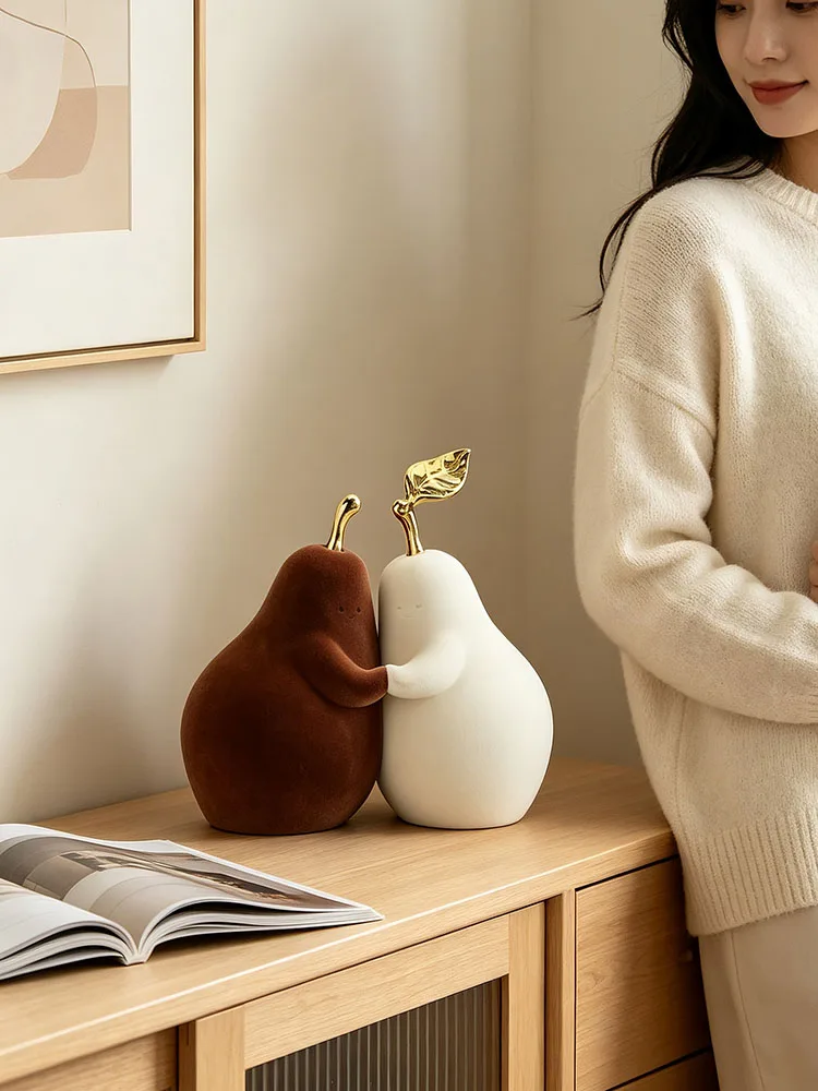 Home Decor Pear Statue Flocking Ornament Living Room Entrance TV Cabinet Bedroom Soft Decor Art Ornaments Creative Wedding Gifts