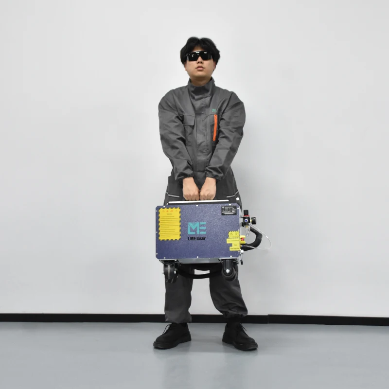 

Портативный импульсный лазерный очиститель 100 Вт для подготовки поверхностей, удаления ржавчины перед сваркой и нанесением покрытий