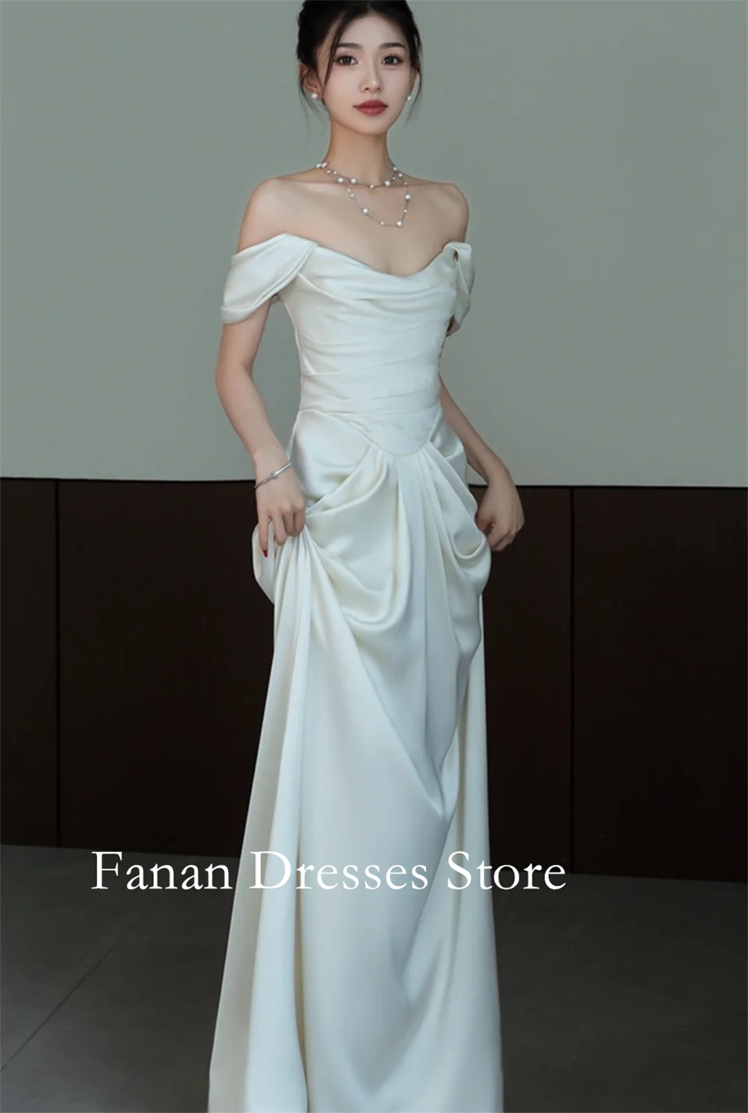 FANAN Korea Schoudervrij Vloerlengte Korte mouwen Ruches Bruidsjurken Zacht satijn Korset Trouwjurken  soi Elektro Ivoor Custo