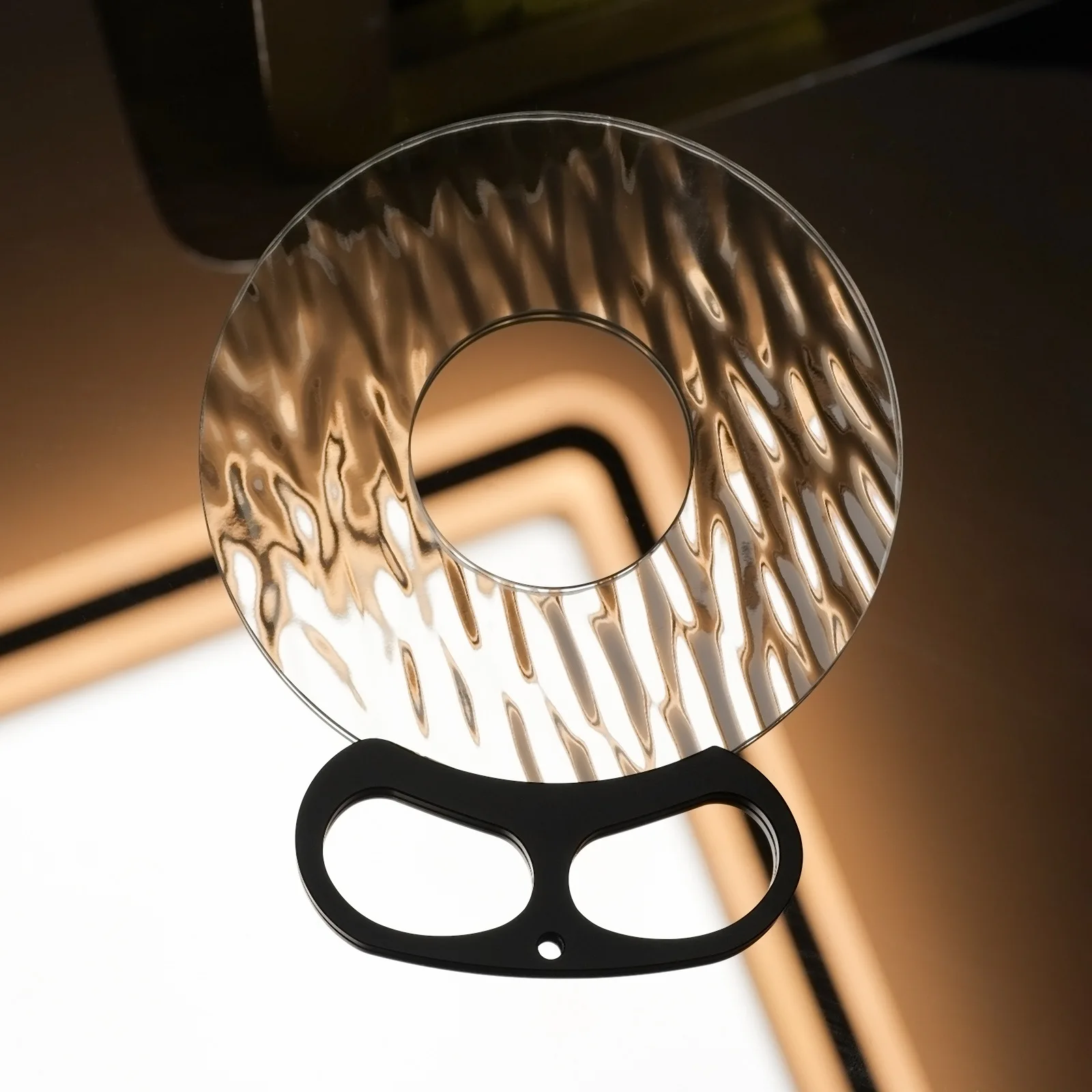 Creative Handheld Crescent-shaped Water Ripple Blur Effect Filter