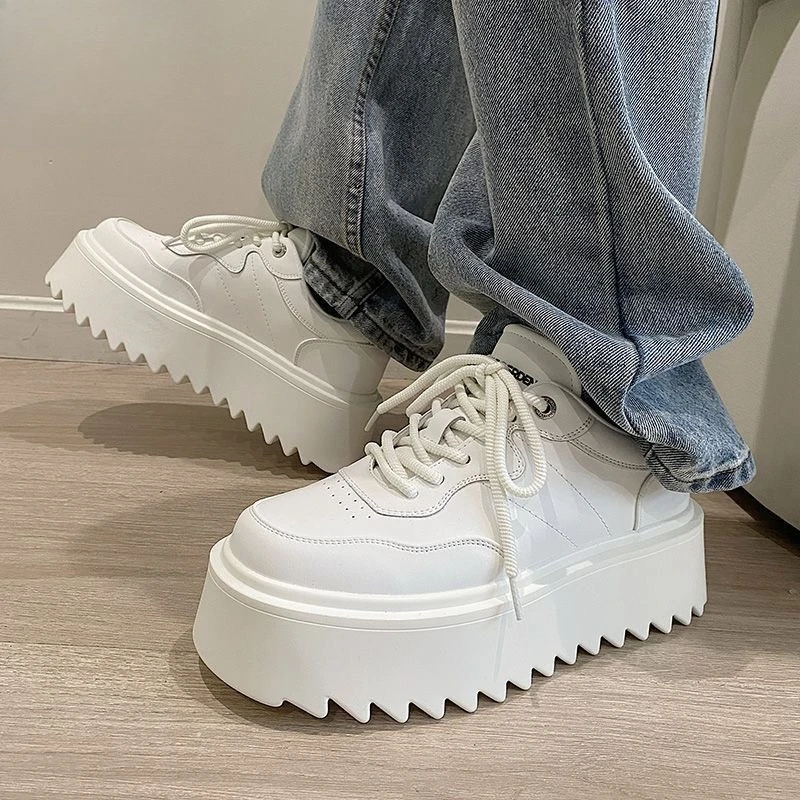 

2026 Fashion Chunky Sneakers Men Non-Slip Casual Sports Shoes Loafers Wear-resistant All-match Thick Bottom White Shoes for Men