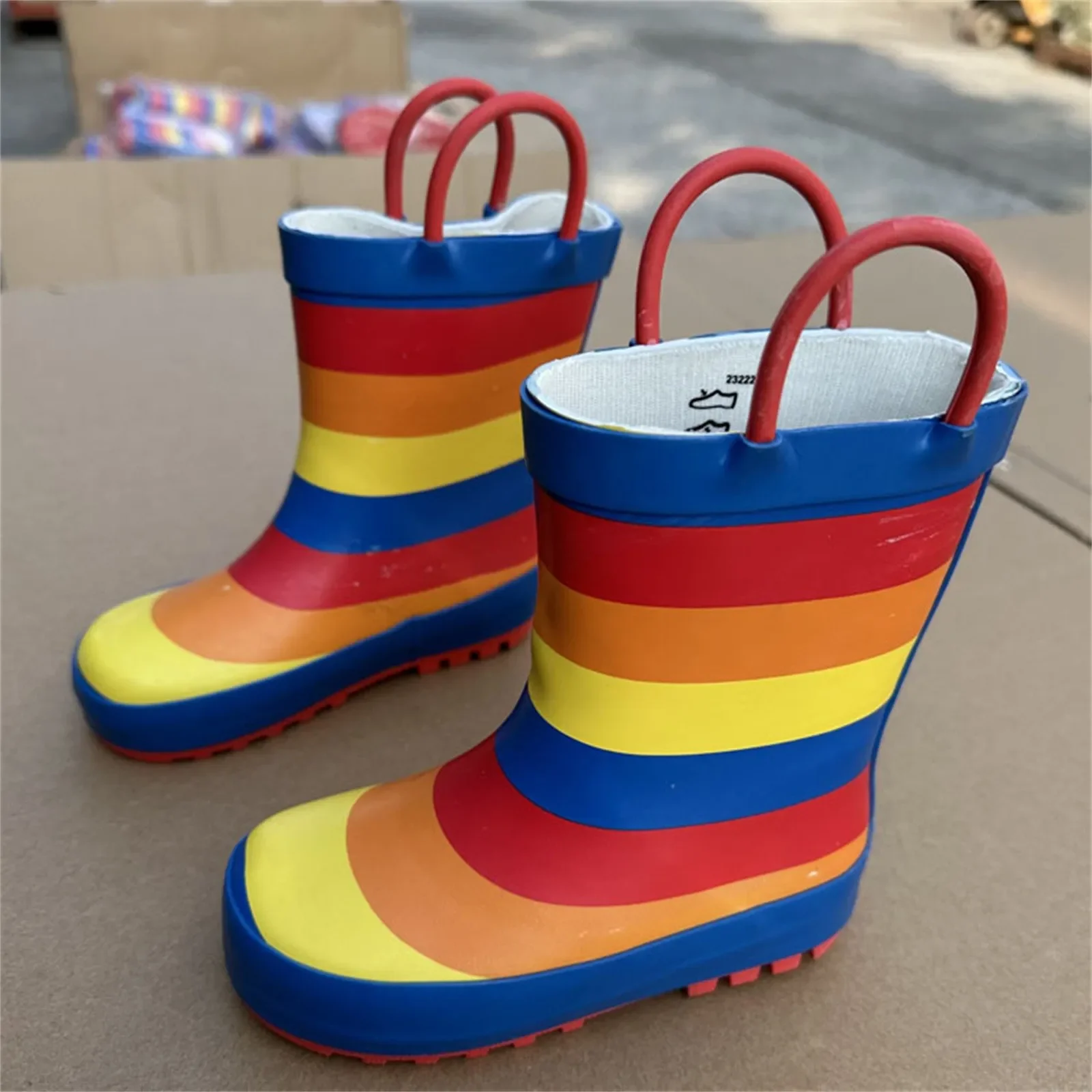 Outdoor Rubber Non-Slip Kids Rain Boots High Quality Waterproof Rain Shoes Classic Rainbow Comfortable Children Rainboots