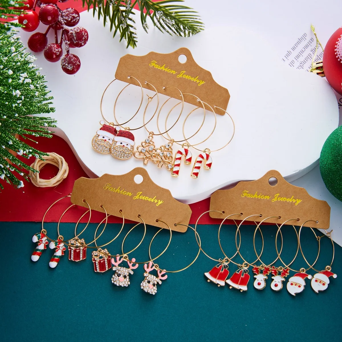 3 Paar/Set Weihnachts-Strass-Ohrringe mit Hirsch, Zuckerstange, Geschenkbox, für Damen, niedliche Weihnachtsmann- und Weihnachtsbaum-Ohrringe, Schmuck – Detail 22