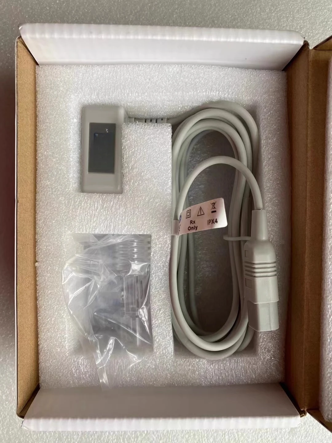 Compatible with the new M2501A mainstream CO2 main cable for monitors