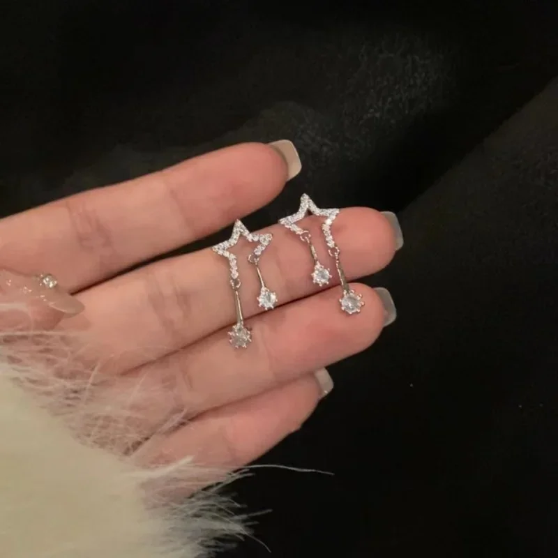 Anting Bintang Zirkon Berkilau Kepribadian Mode Perak 925 Anting Kancing Rumbai Liontin Kristal Merek Wanita Perhiasan Wanita