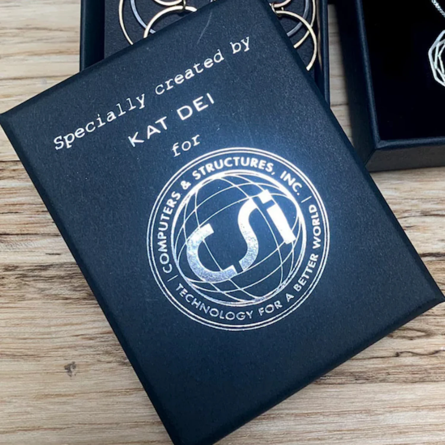 

20 шт. коробка для упаковки ювелирных изделий и набор мешочек, коробки и мешочки для ювелирных изделий на заказ с логотипом оптом