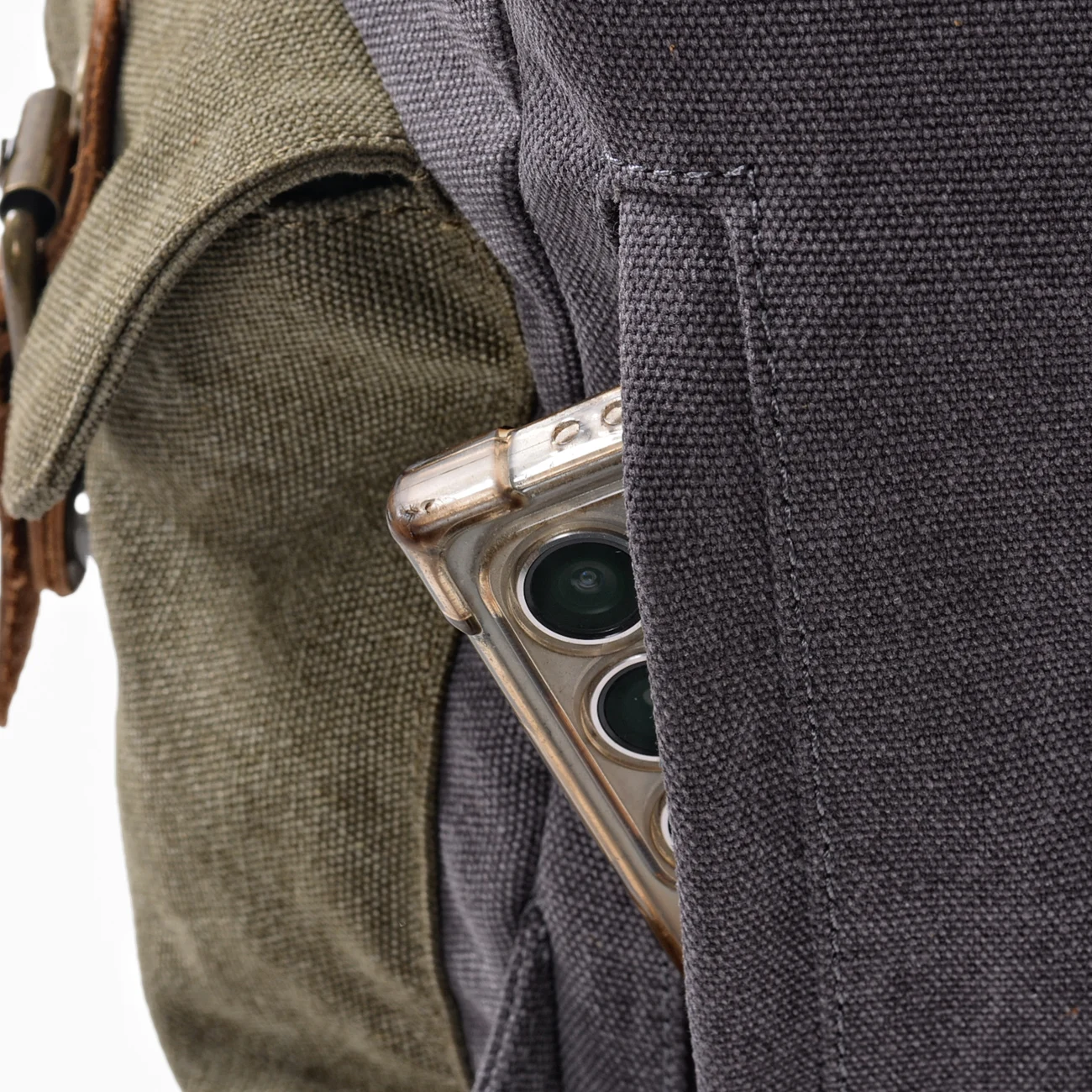 Casual Retro Canvas Rucksack Large Capacity Outdoor Travel Sports Backpack Hiking Mountaineering Bag Men's Computer Bag