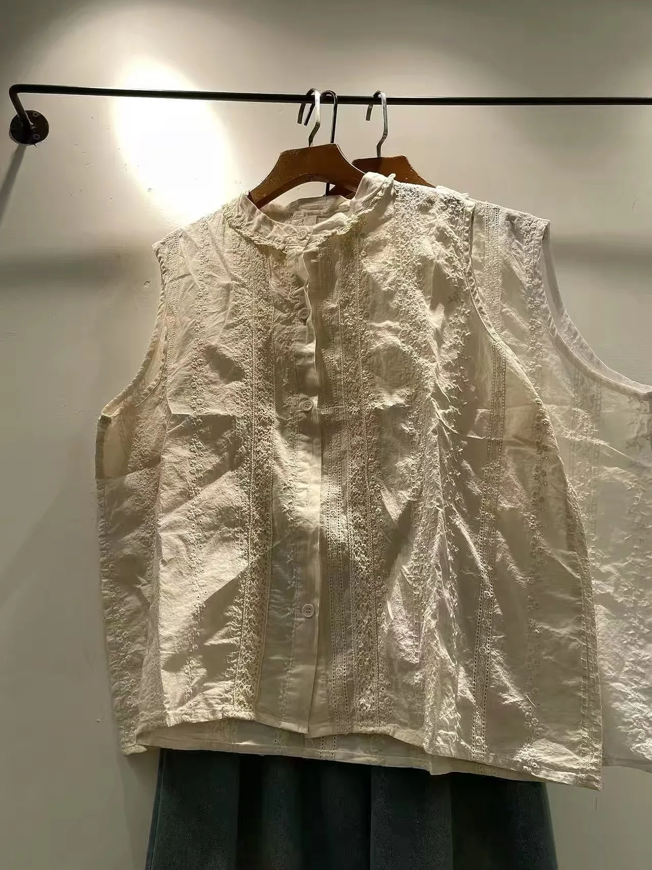 2026 Women's Pure Cotton Lace Embroidered Sleeveless Blouse Mori Girl Cotton Stand Collar Button Front Casual Tank Top