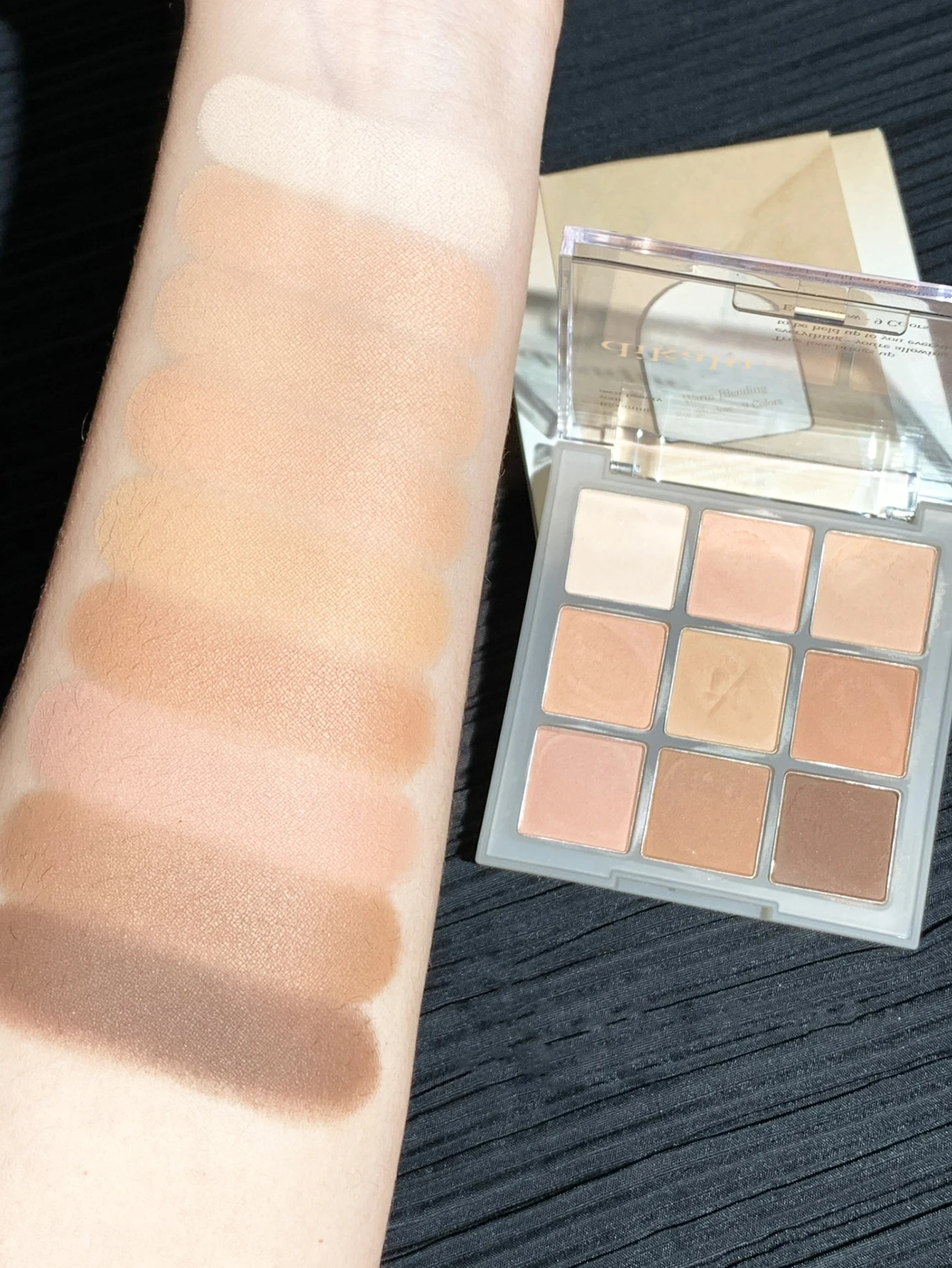 DIKALU-オリーブの肌の色のアイシャドウトレイ,牛乳の袋の入った純粒,紫,マット,新しい