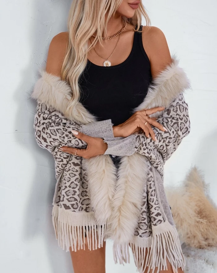 

Women's Casual Open Front Top for Autumn Winter Latest 2024 Leopard Pattern Batwing Sleeve Fluffy Detail Tassel Cape Cardigan