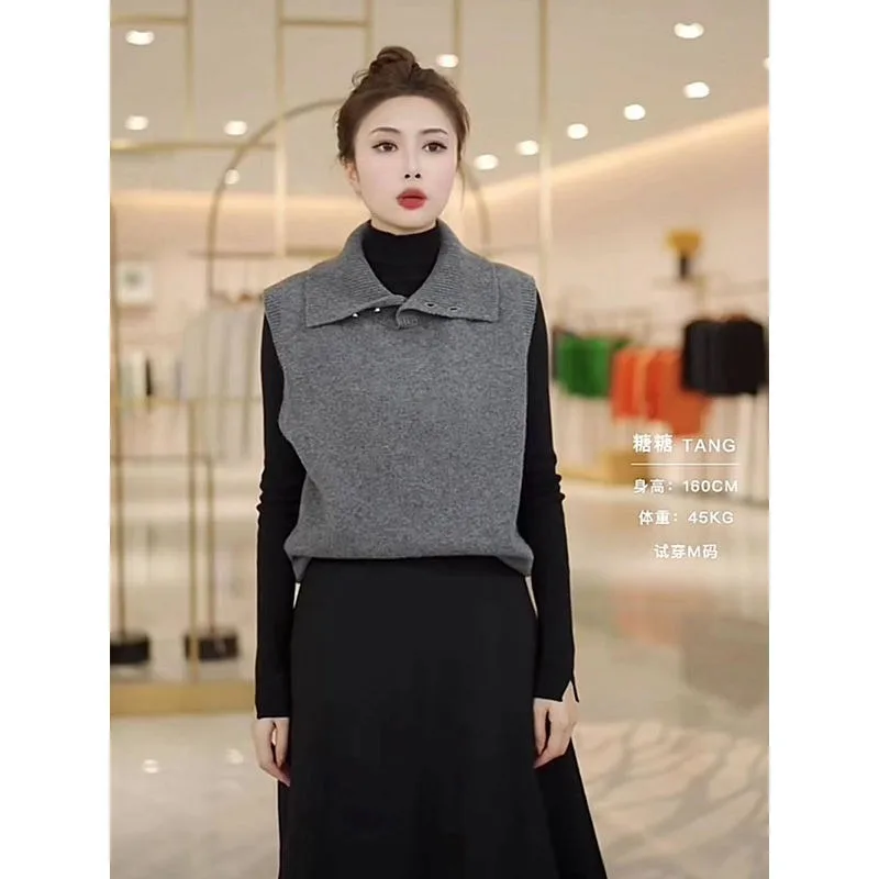 سترة محبوكة بتصميم عصري للنساء لخريف وشتاء 2025 سترة جديدة فضفاضة ذات طبقات #1