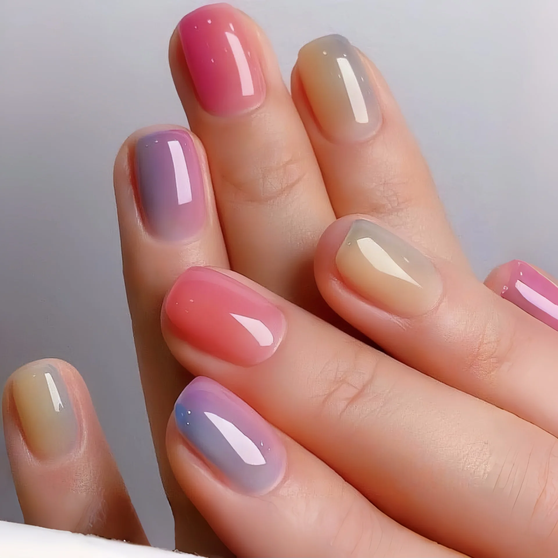 24Pcs Macaron Color Fake Nail Tips Gradient with Design Full Cover False Nail Short Square Head Reusable Finished Nails Press On