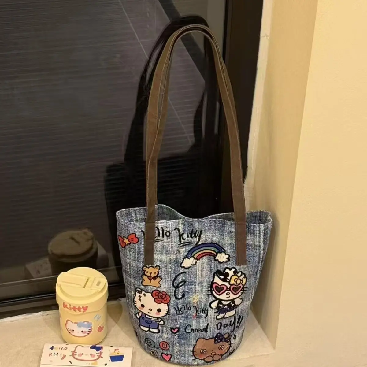 حقيبة دلو محمولة للسيدات من Vintage HelloKitty، حقيبة كتف، مناسبة للسفر اليومي وديكور منزلي رائع #4