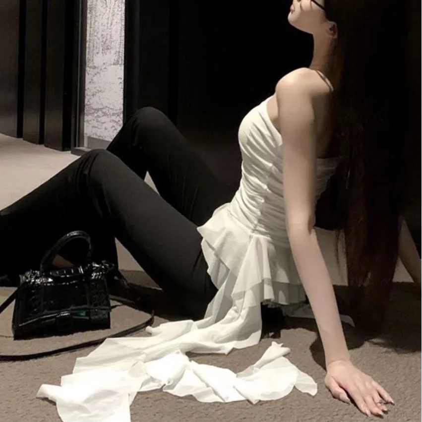 Gilet senza spalline con atmosfera arricciata irregolare per donna Top avvolto in nastro di nicchia