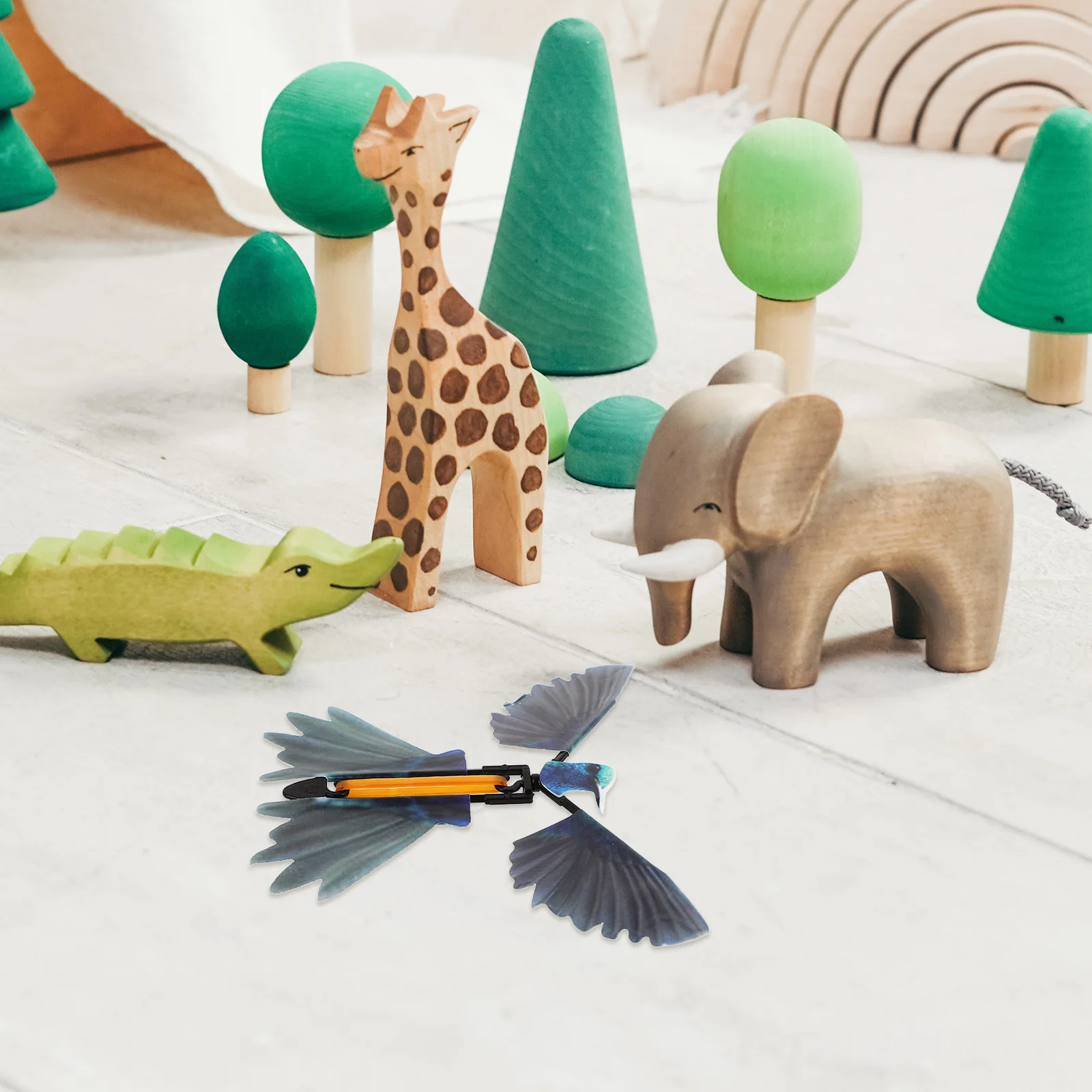 

10Pcs Wind Up Flying Hummingbird Prop Durable Hand Eye Coordination Gift Birthday Christmas Party Favor Wind Up Flying Toy