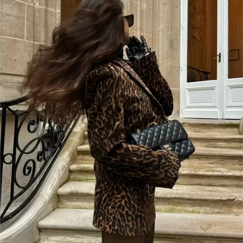 Nuove donne gonna blazer in velluto con stampa leopardata tasca alla moda decorare cappotto corto sottile minigonna sottile con cerniera laterale a vita alta