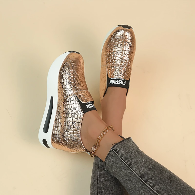 Modische Damen Metallic-Krokodil-Textur Slip-On Versteckter Keilabsatz Plateau-Schuhe Damen Höhenverstärkende Casual Walking Loafers Sneakers – Detail 7