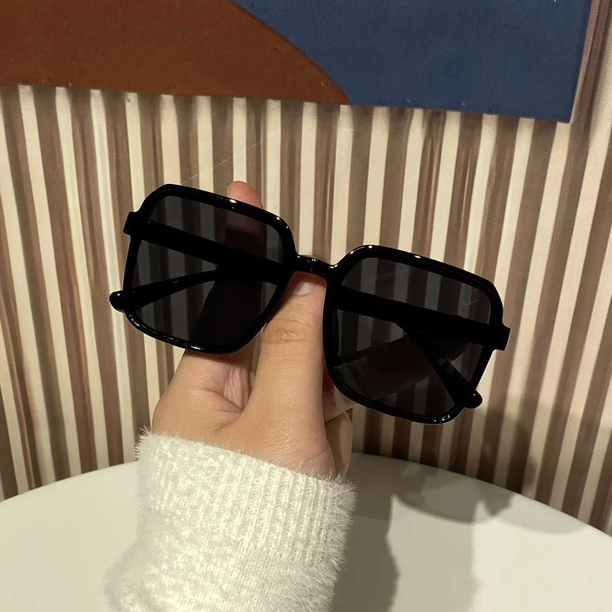 Oversized Plastic Square Glasses Set — product information 4