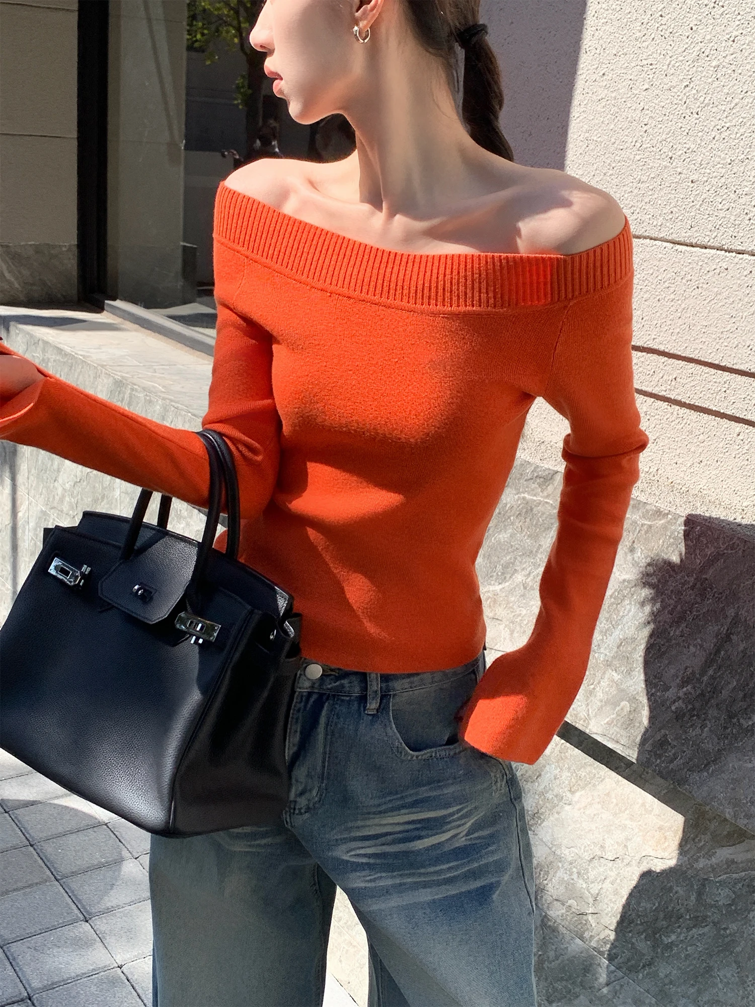 

Топ на одно плечо с разрезом и рукавами-колоколами из трикотажа Ele Slant Shoulder от Nuomici: повседневный, сексуальный, из полиэстера