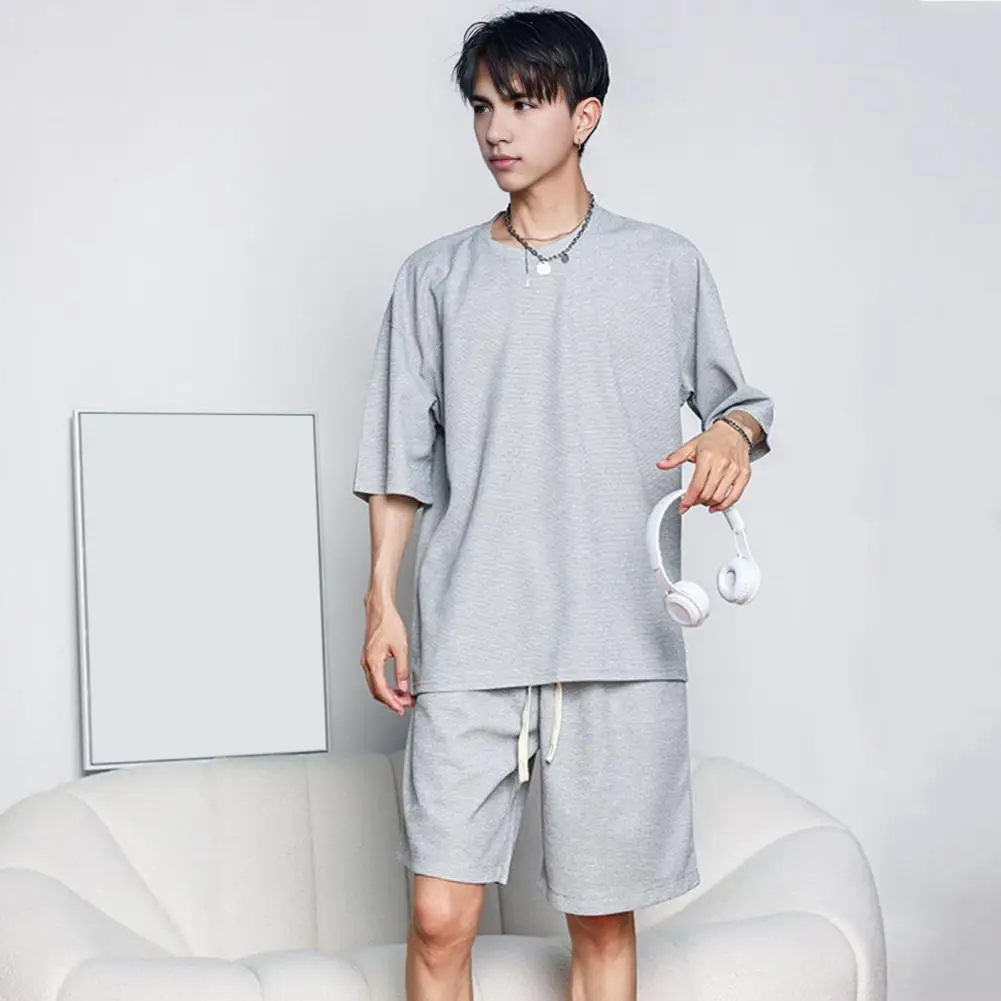 

Casual Two-piece Suit Men's Summer Outfit Set O-neck Short Sleeve T-shirt with Elastic Waist Drawstring Shorts Solid for Men