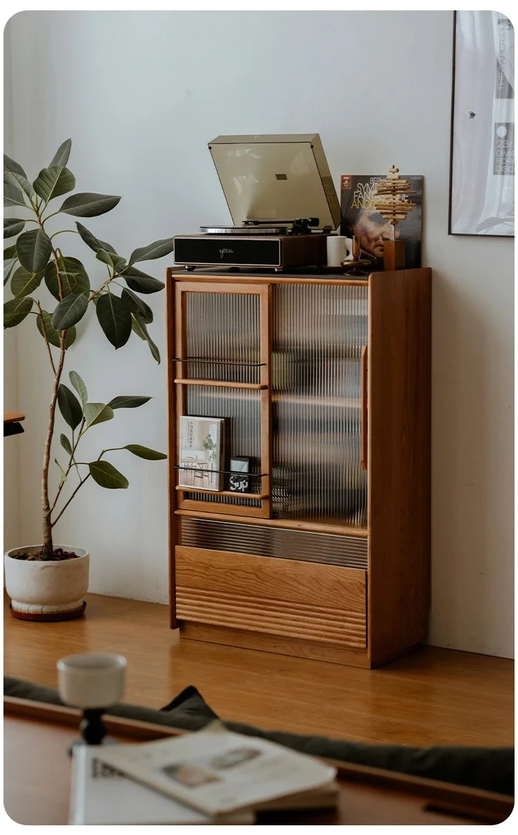 

Бытовой минималистичный шкафчик из цельного дерева в скандинавском стиле для хранения вещей