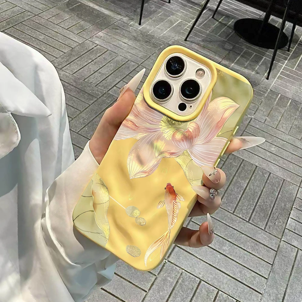 Luxuriöse Koi- und Lotus-Glücks-Handyhülle für iPhone 17 16 15 14 13 12 11 Pro Max 14 Plus 17 Air Falten-Wellen-Soft-Silikon-Cover – Detail 5