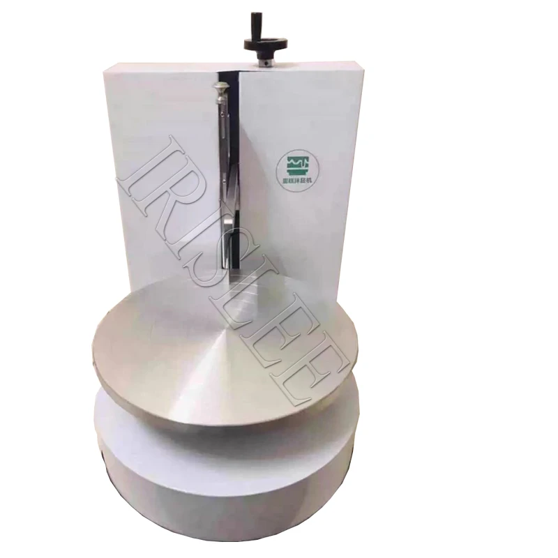 

The Cream Cake Spreading Machine Can Be Operated Together With The Cake Base