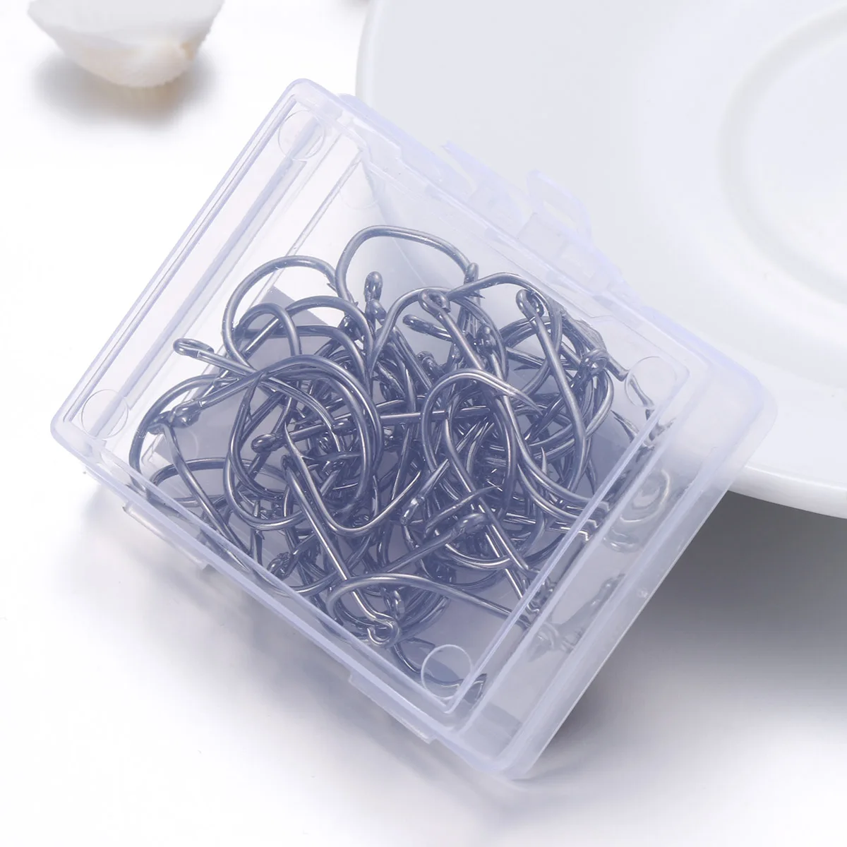 

100 pcs Boxed Fish Hooks High Quality Carbon Steel Durable Freshwater Saltwater Fishing Tackle Bass Pike Salmon