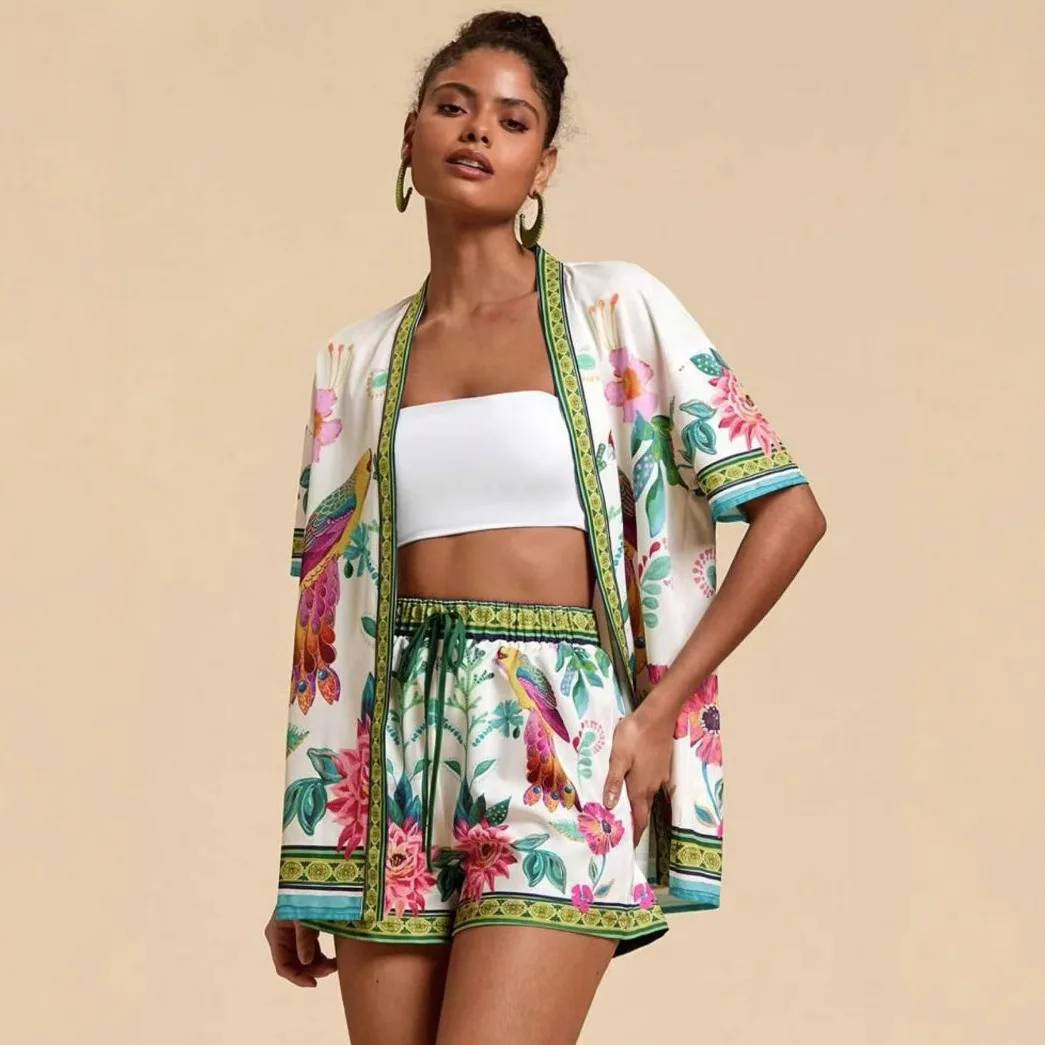 

Spring Summer Fashion Printed Two Piece Set Women V-neck Short Sleeve Cardigan Shorts Casual Two Piece Set