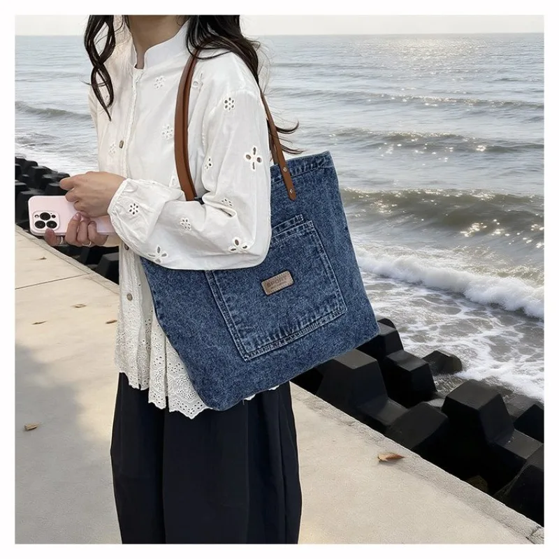 

Women's Retro Washed Tote Bag Leather Handles & Pocket Detail, Casual Style for Daily Errands, School Commute & Weekend Outings