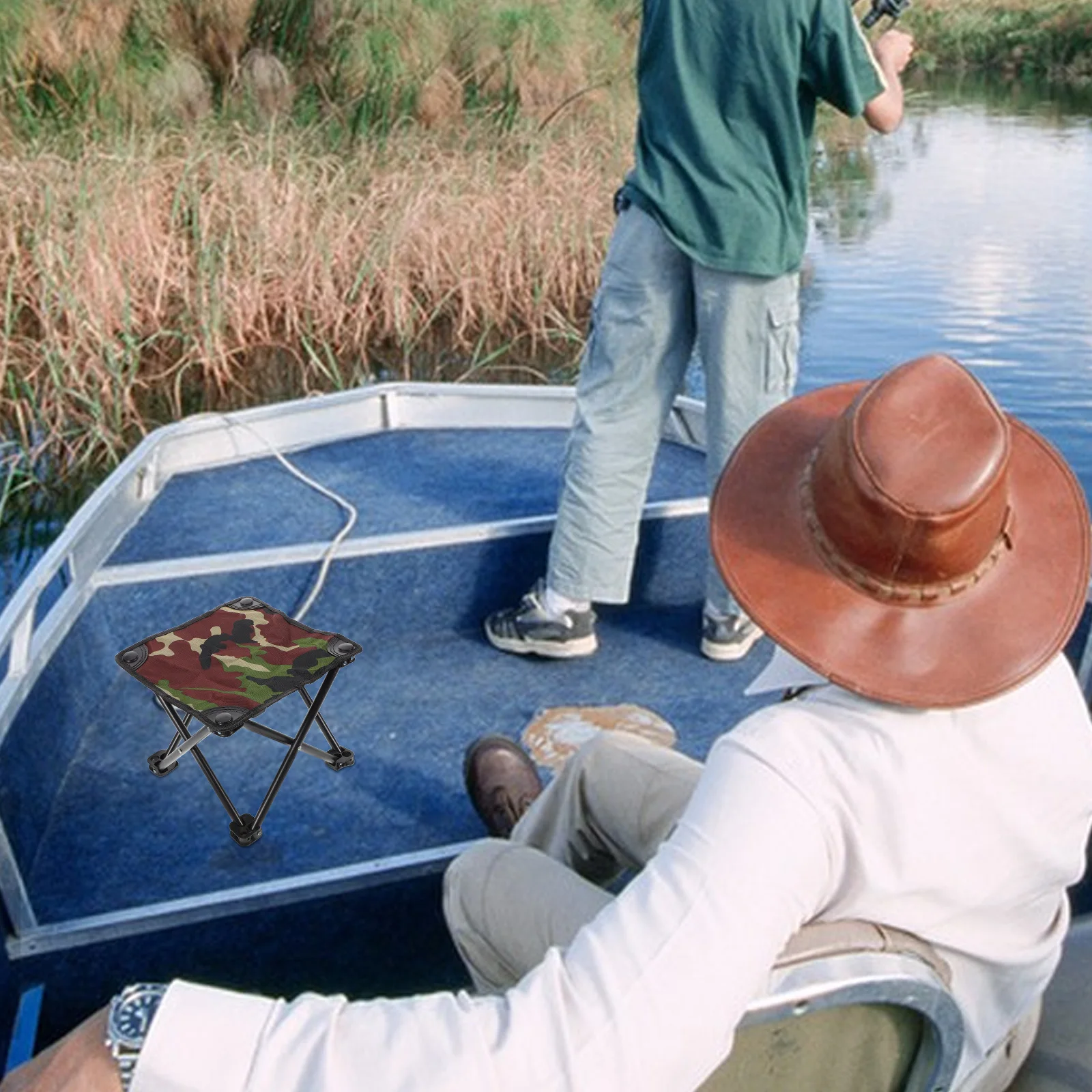 كرسي قابل للطي خفيف الوزن محمول للتخييم والصيد والمشي لمسافات طويلة والنزهة وحديقة الشاطئ والصيد في الهواء الطلق ترايبود قابل للطي
