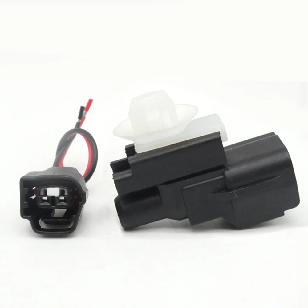 

Exterior Ambient Air Temperature Sensor With Wire Plug For DFSK Glory 580 560 S560 Fengon ix5 ix7