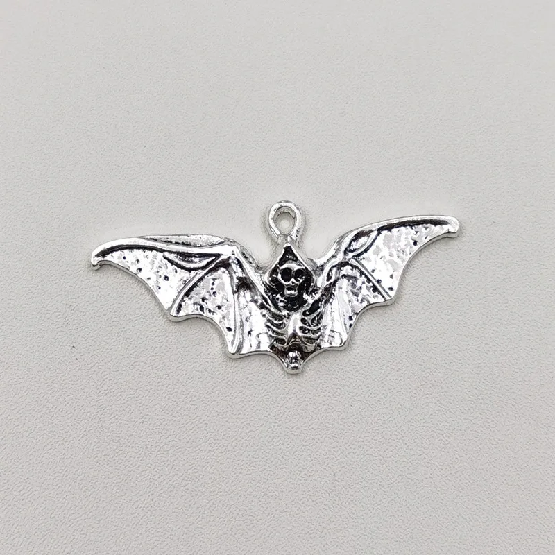 10pcs Retro Alloy Halloween Vampire Bat Wings Skull Pendant DIY Accessories