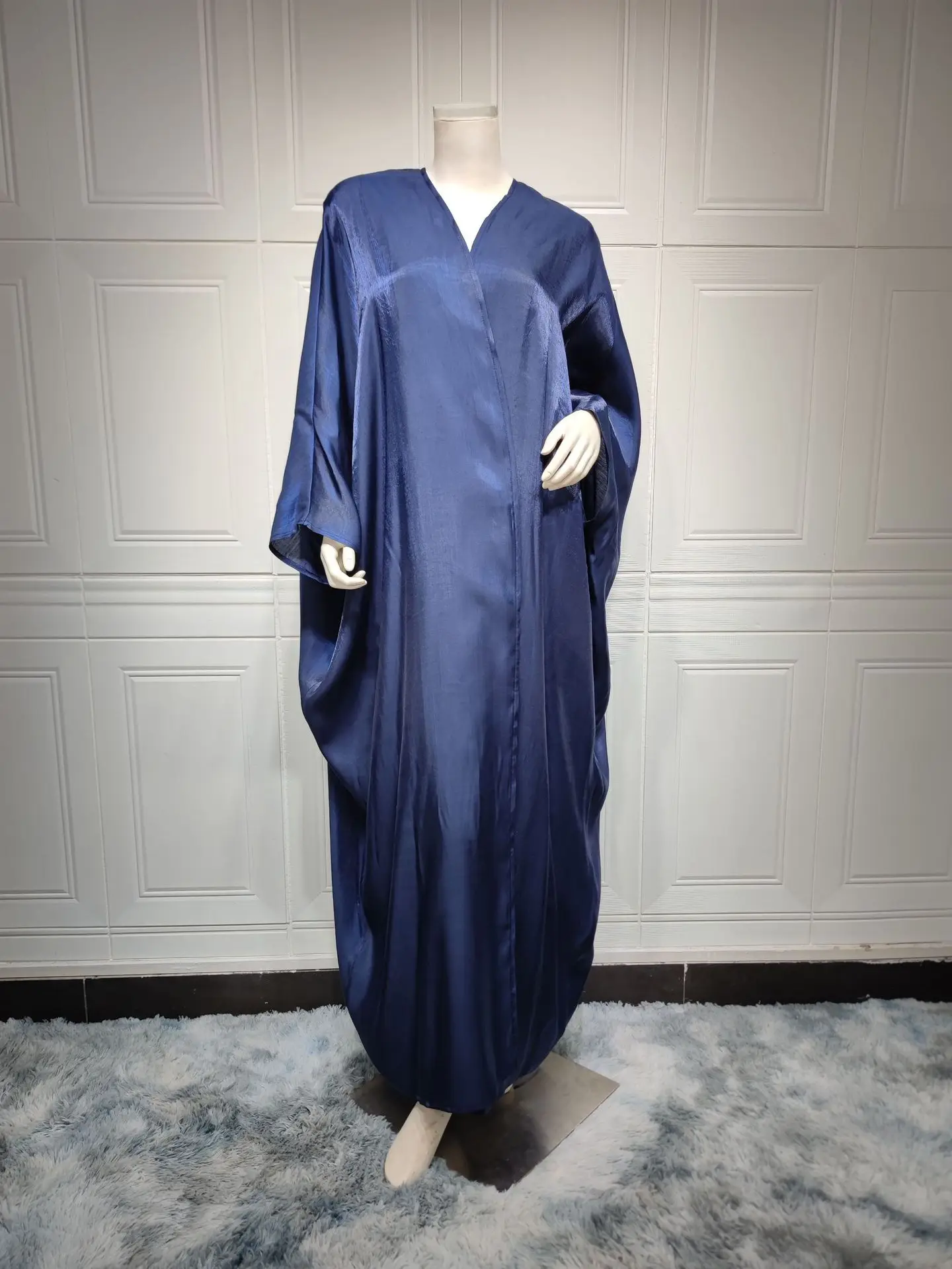 2024 Shiny Satin Islamic Ladies Fashion Long Sleeve Open Abaya Dress Dubai Turkey Ramadan Long Dress for Women Muslim Clothing