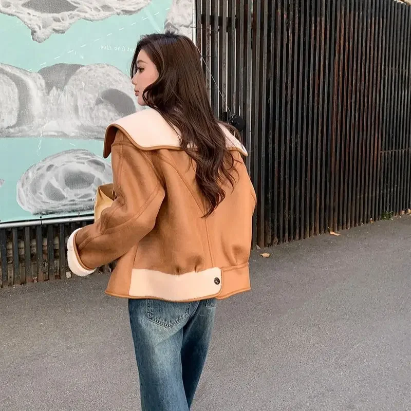 Winter Lady Fashion Real Wool Jackets Women Lamb Fur Coat Female Jacket Lapel Neck Long Sleeves Outfit