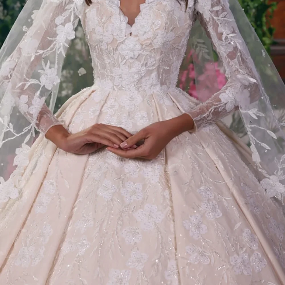 Elegante V-hals Kant Volledige Mouw Plooi A-lijn Bruid Trouwjurken Bruidsjurken Op maat