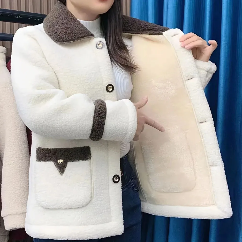 "Splicing" New Fleece Warm Lambswool  Coat Autumn And Winter Mother Installed Early Spring Explosions Fashion Imitation Fur Coat