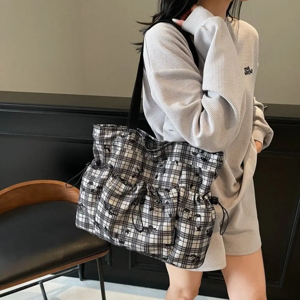 

Sweet Harajuku Aesthetic Handbag Korean Style Large Capacity Floral Tote Bag Underarm Cloth Drawstring Shoulder Bag Travel