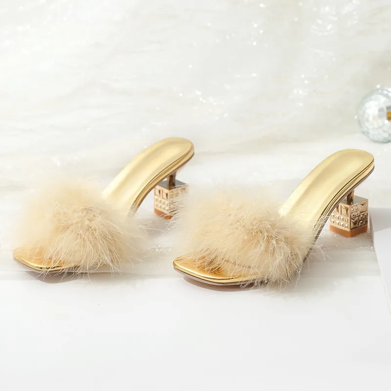 2025 Pantofole da donna nuove estive Sandali a spillo Infradito da donna con tacco alto Scarpe da mulo pelose 35-43