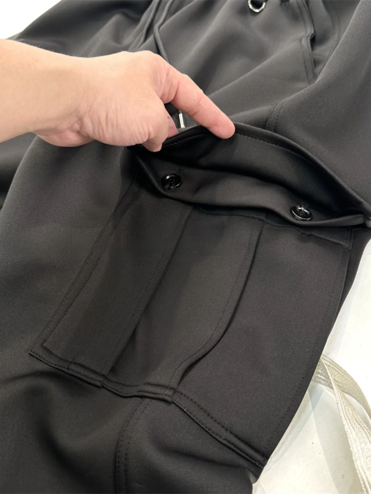 MMJ Skull Ins กางเกงทำงานลำลองทรงหลวมสไตล์ญี่ปุ่นพร้อมเชือกผูกและกระเป๋าหลายช่องสำหรับผู้ชายและผู้หญิงสวมใส่ในชีวิตประจำวัน